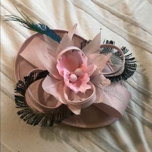 Fascinator perfect for Kentucky Derby or Oaks!🌸🐴